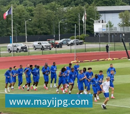 世体：世界杯18决赛西葡战，巴萨体育总监德科现场观战